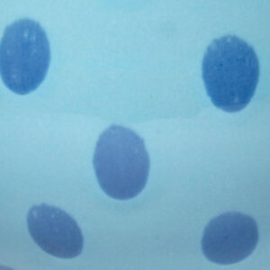 hellblaue Glasur mit blauen Tupfen